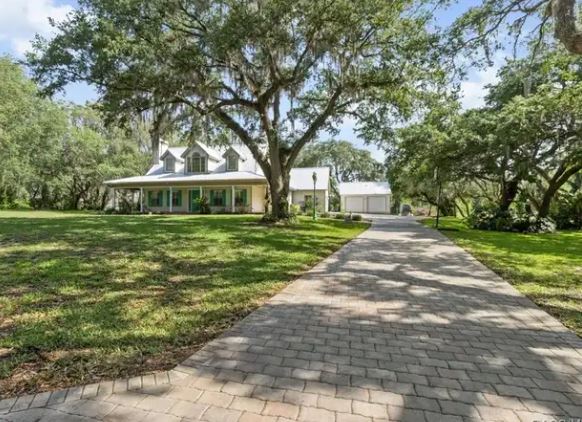 “Beautiful Floral City home listed by Cindy Burkhardt, best agent for expired listings in Floral City.”