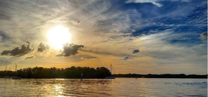 Best Realtor in Crystal River FL – Cindy Burkhardt ERA Real Estate – Waterfront Homes. Burkhardt – Luxury waterfront homes.