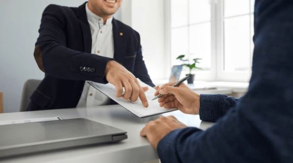 communication when selling a home with a Realtor